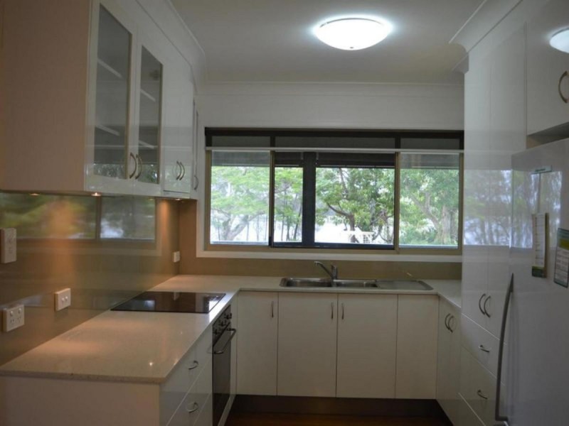 2 Yamba Street, Palmers Island NSW 2463