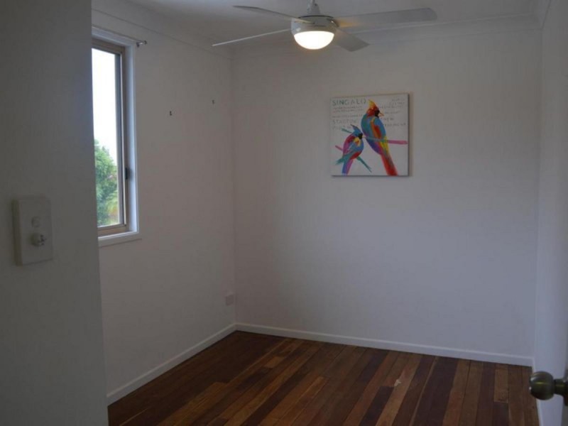 2 Yamba Street, Palmers Island NSW 2463