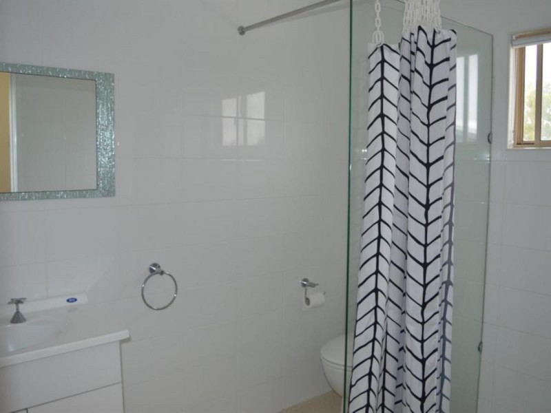 2 Yamba Street, Palmers Island NSW 2463