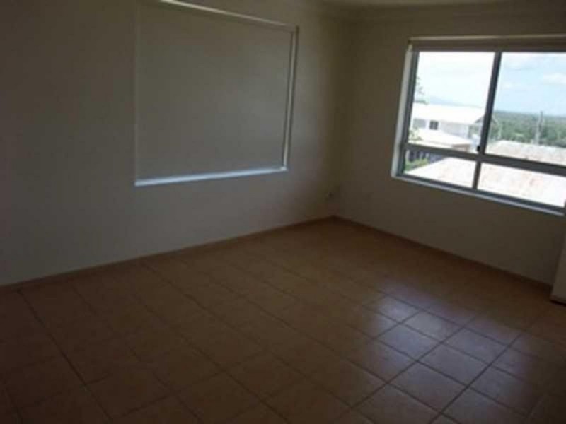 4/11 Campbells Lane, Yamba NSW 2464