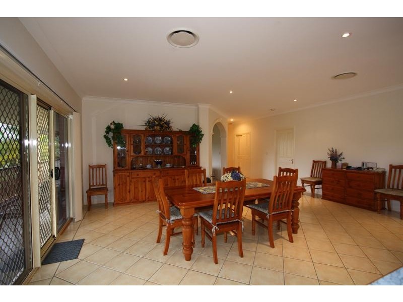 52 Malabar Ave, Uki NSW 2484