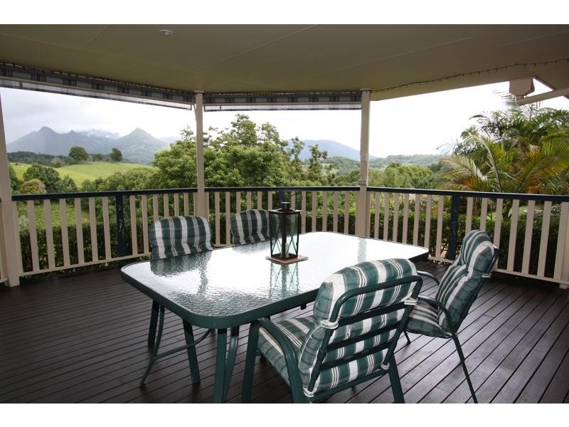 52 Malabar Ave, Uki NSW 2484