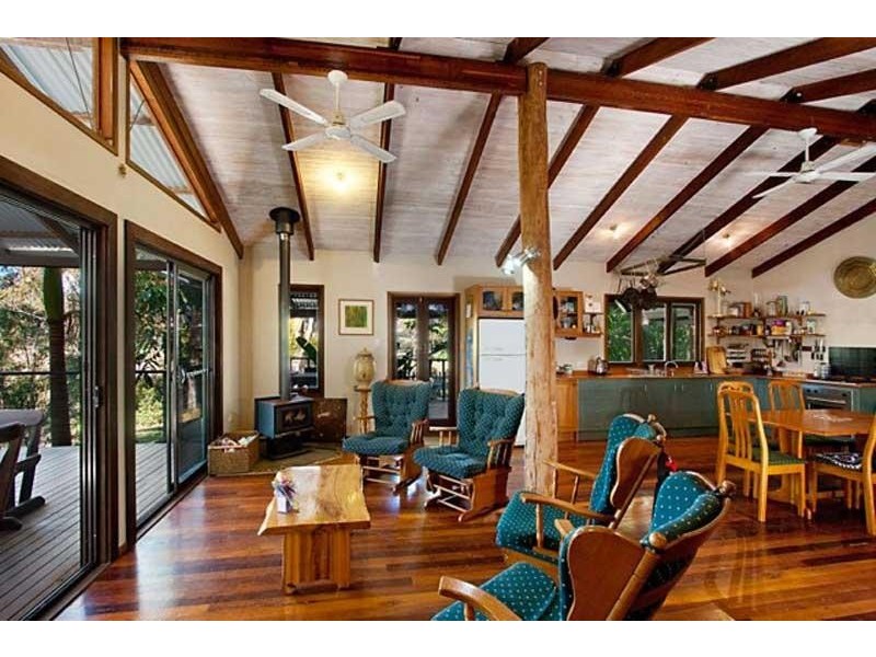 35 Kookaburra Ct, Stokers Siding NSW 2484