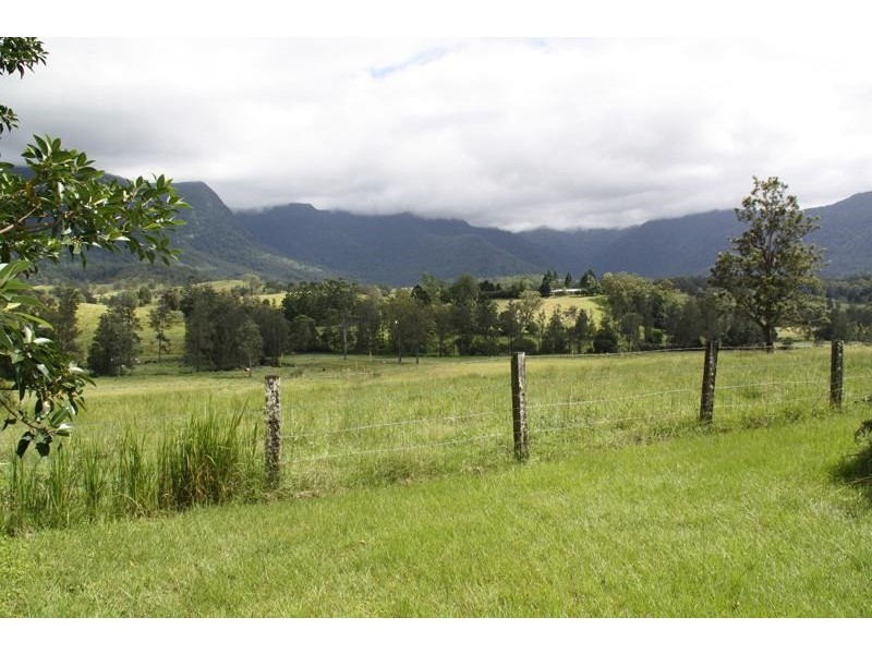 72 South Pumpenbil Rd, Pumpenbil NSW 2484