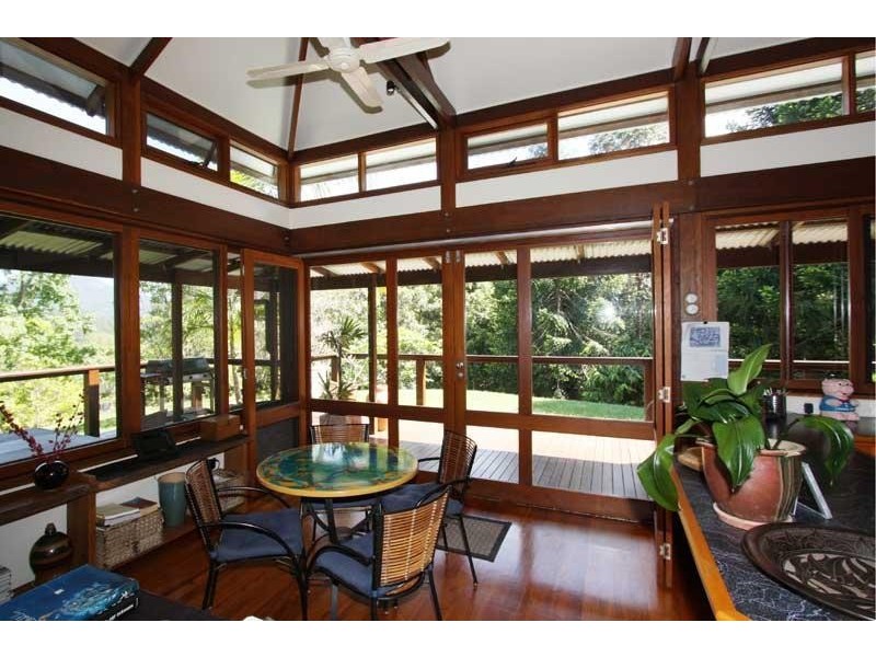 199 Rowlands Creek Rd, Uki NSW 2484