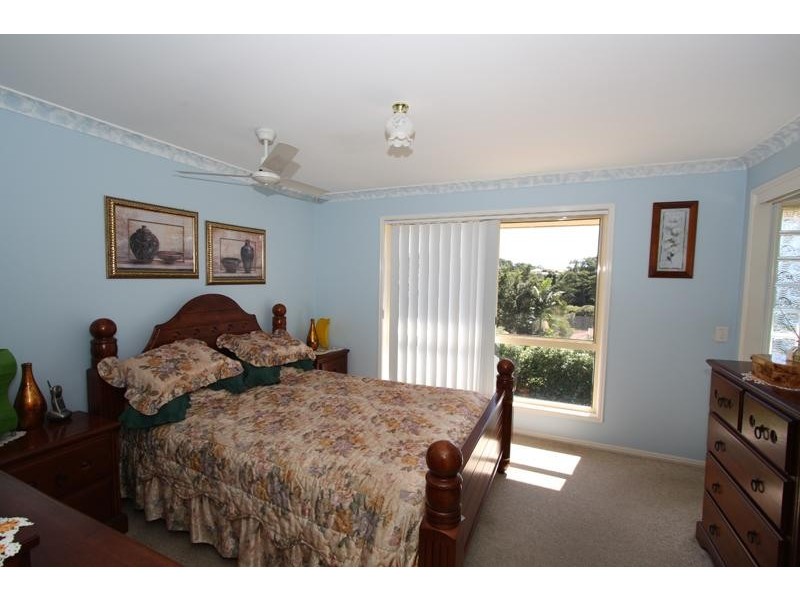 11 Riveroak Dr, Bray Park NSW 2484