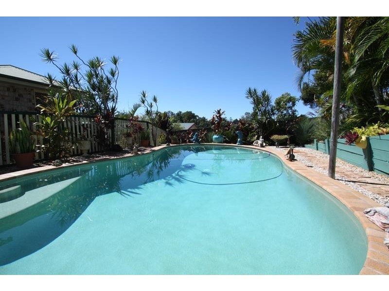 11 Riveroak Dr, Bray Park NSW 2484