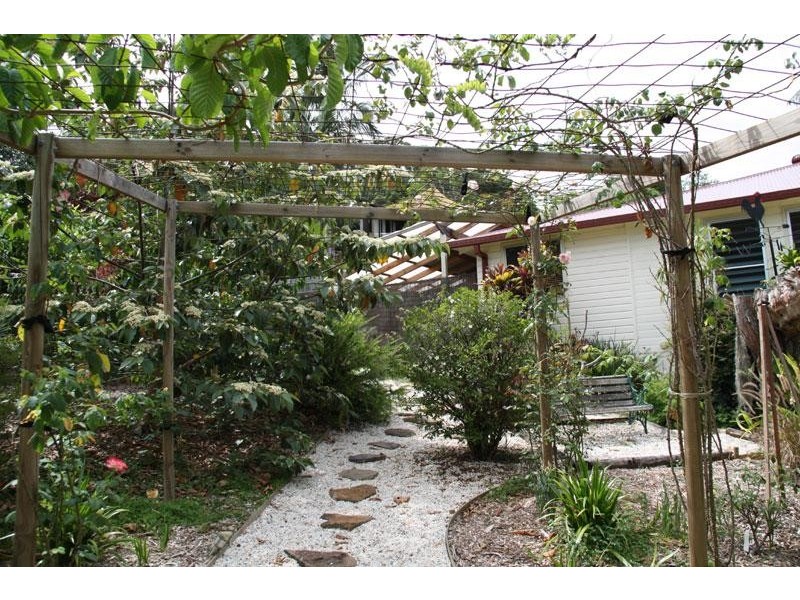 2 Station  St, Burringbar NSW 2483