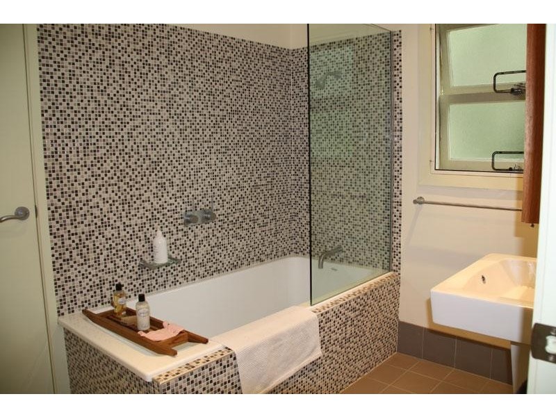2 Station  St, Burringbar NSW 2483