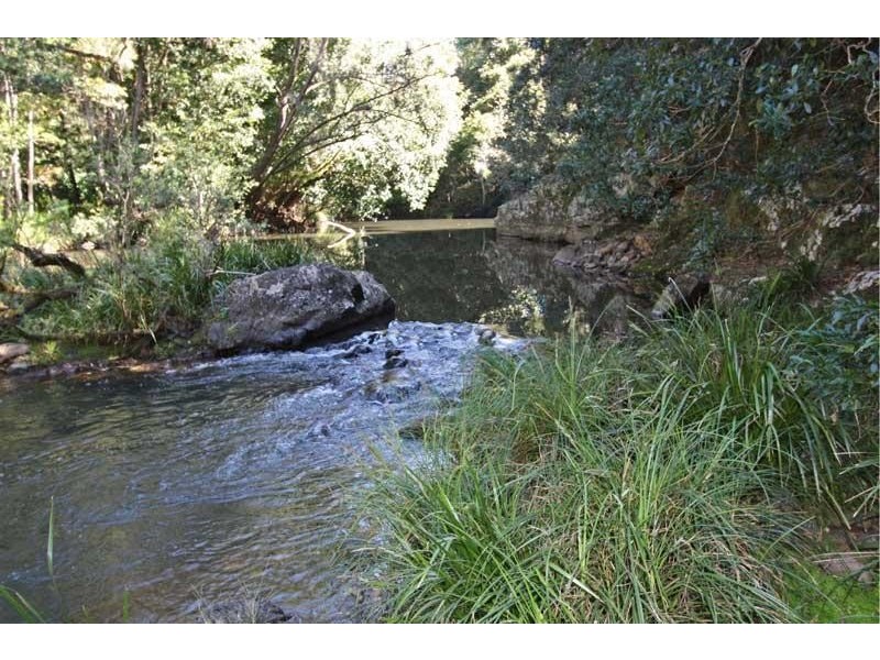 17 Tarcoola Lane, Uki NSW 2484