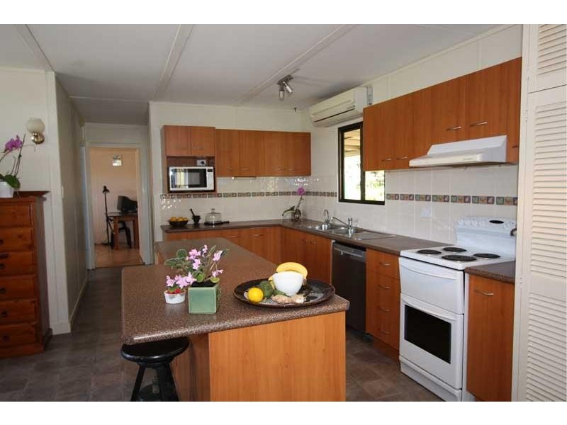 17 Tarcoola Lane, Uki NSW 2484