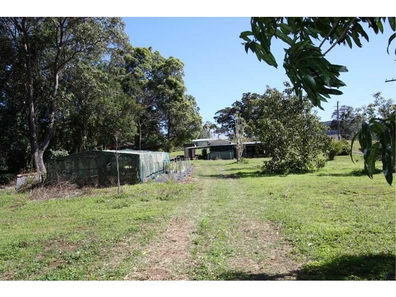 17 Tarcoola Lane, Uki NSW 2484