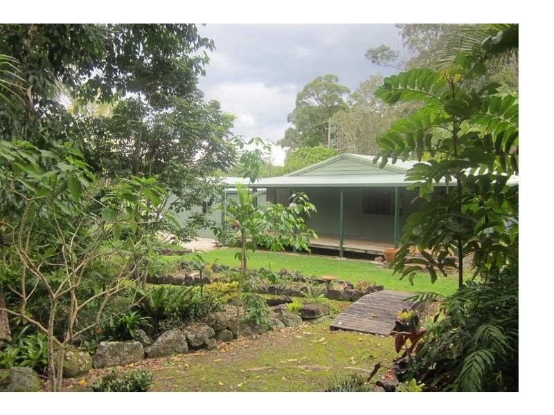 3 Sunrise  Pl, Uki NSW 2484