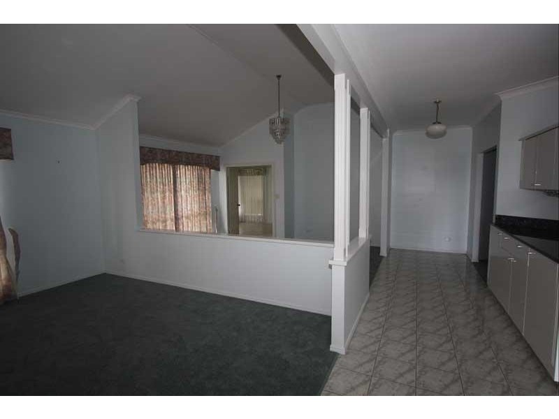 5 Tia Pl, Bray Park NSW 2484