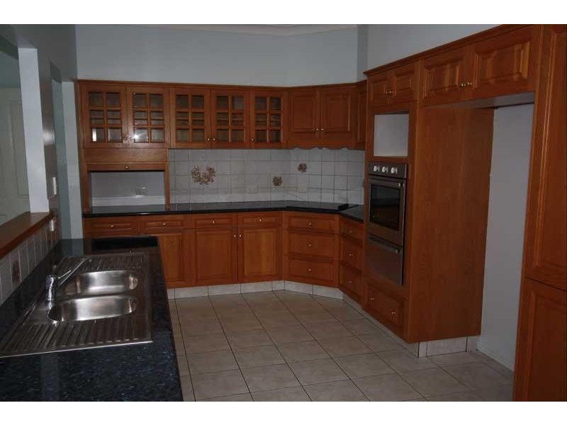 5 Tia Pl, Bray Park NSW 2484