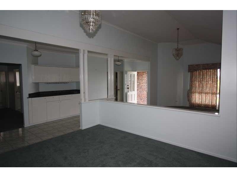 5 Tia Pl, Bray Park NSW 2484