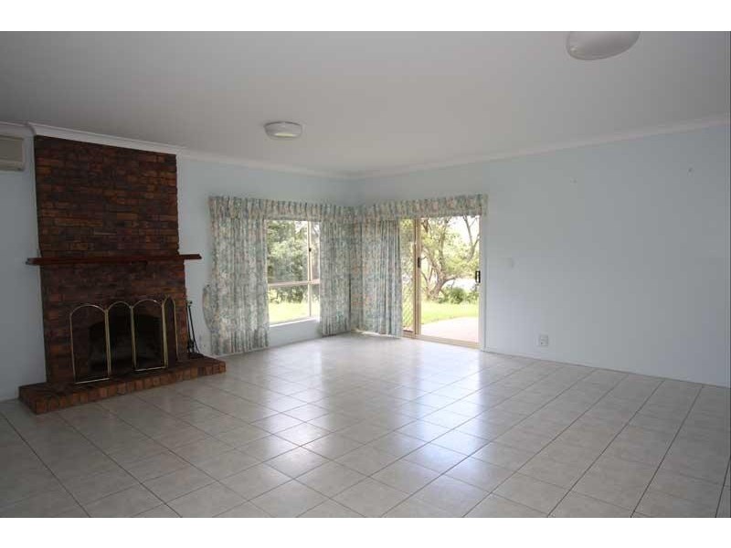 5 Tia Pl, Bray Park NSW 2484