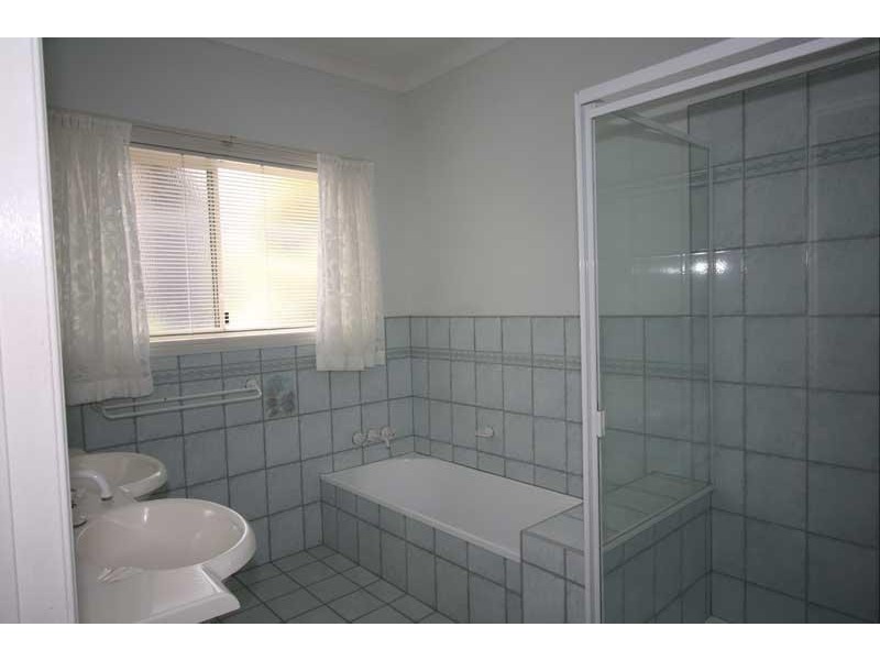 5 Tia Pl, Bray Park NSW 2484