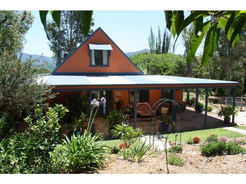 34 Birrigan Cl, Nobbys Creek NSW 2484