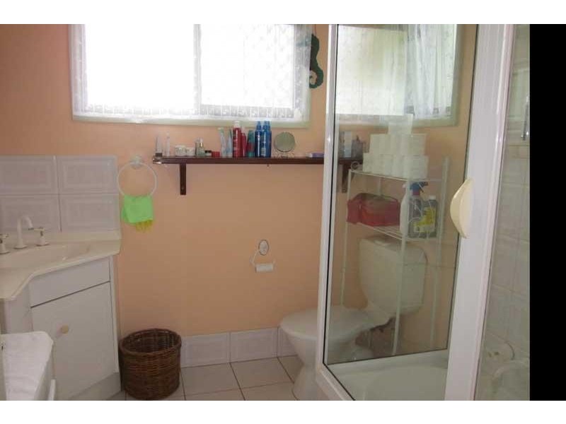 27 Warana Ave, Bray Park NSW 2484