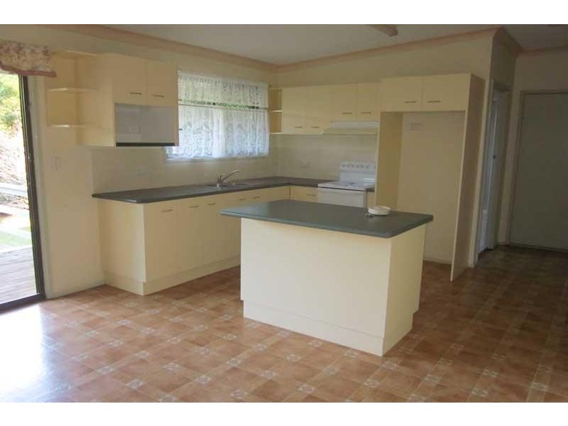 27 Warana Ave, Bray Park NSW 2484