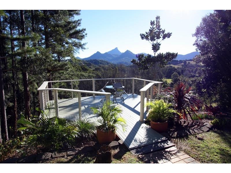 12 Malabar  Ave, Uki NSW 2484