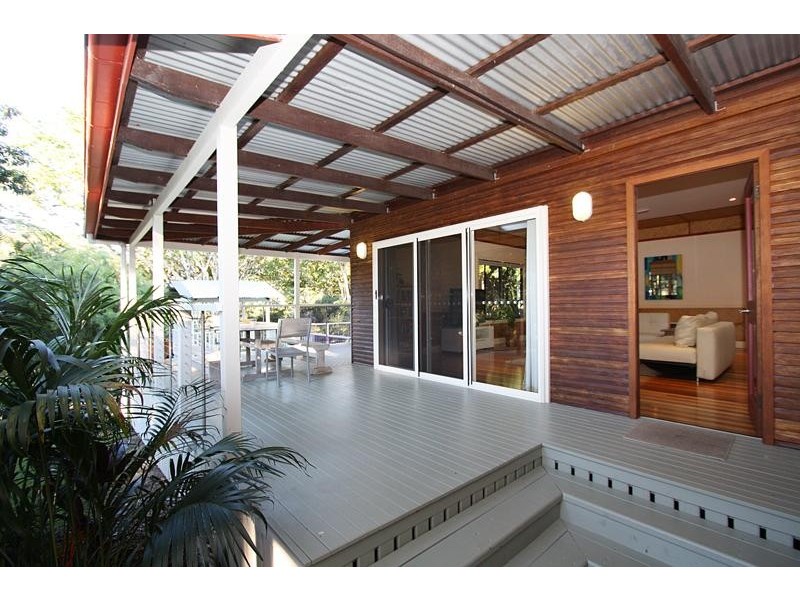 12 Malabar  Ave, Uki NSW 2484