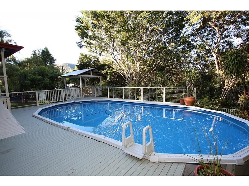 12 Malabar  Ave, Uki NSW 2484