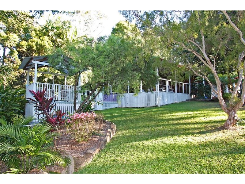 12 Malabar  Ave, Uki NSW 2484