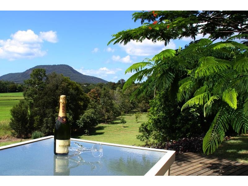 2 Tombonda Rd, Murwillumbah NSW 2484