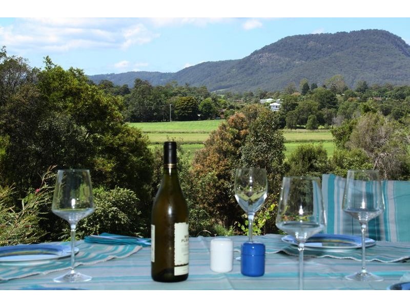 2 Tombonda Rd, Murwillumbah NSW 2484