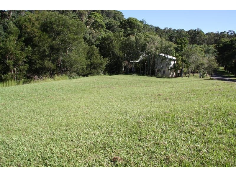 69 Clareville Rd, Uki NSW 2484
