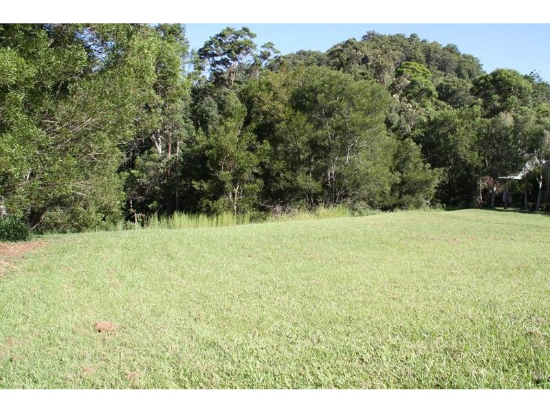 69 Clareville Rd, Uki NSW 2484