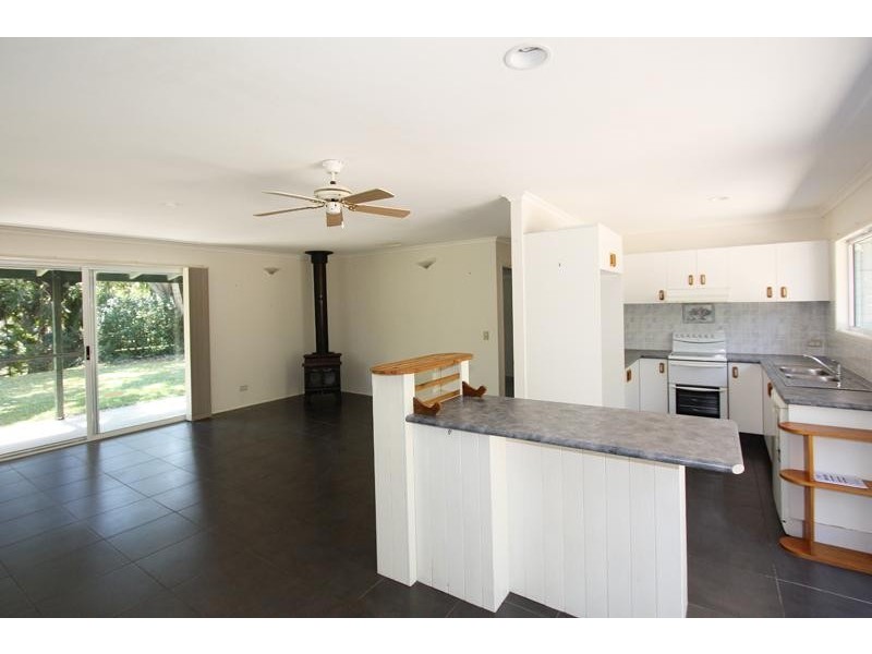 38 Summer Hill Cl, Stokers Siding NSW 2484