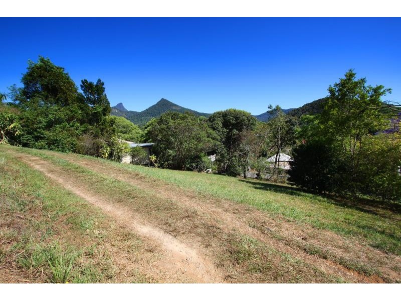 8 Marshall  St, Uki NSW 2484