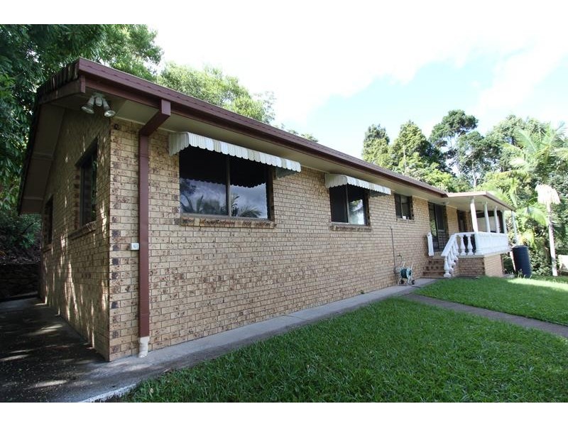 11 Mitchell St, Uki NSW 2484