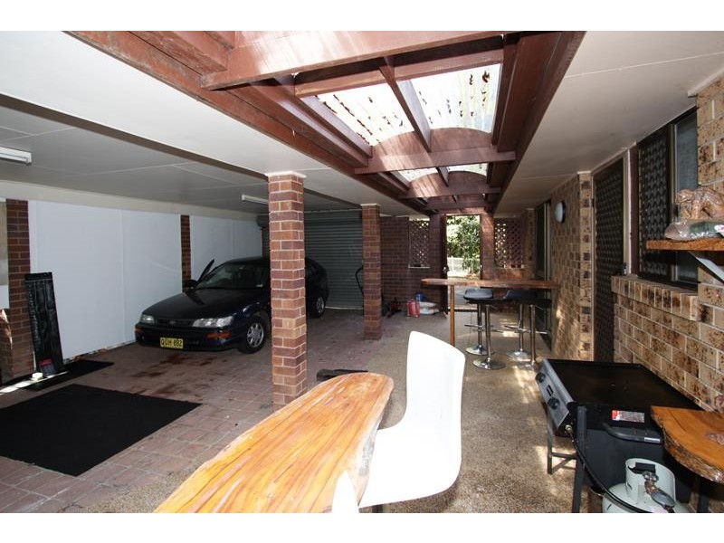 11 Mitchell St, Uki NSW 2484