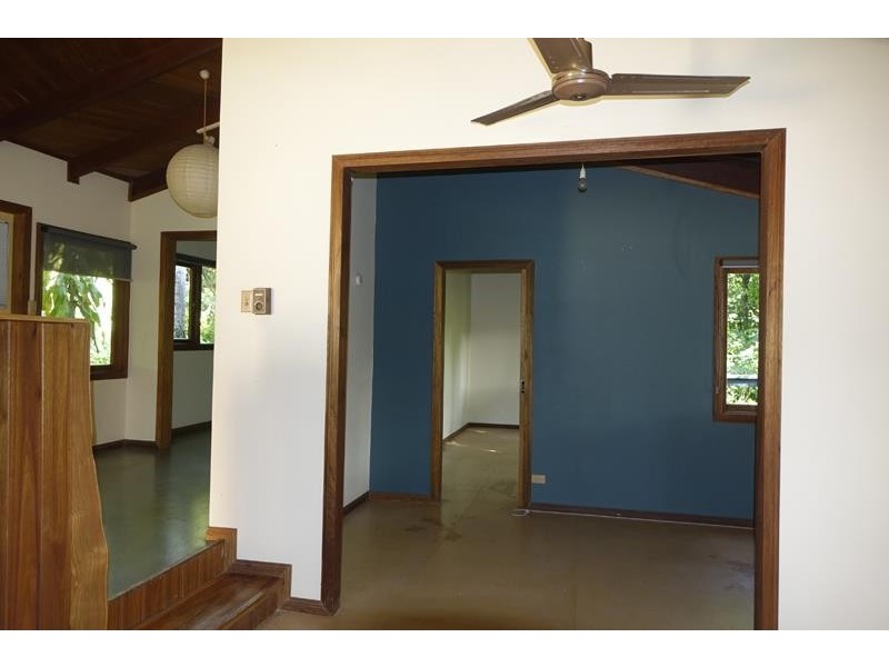 12 Sunrise Pl, Uki NSW 2484