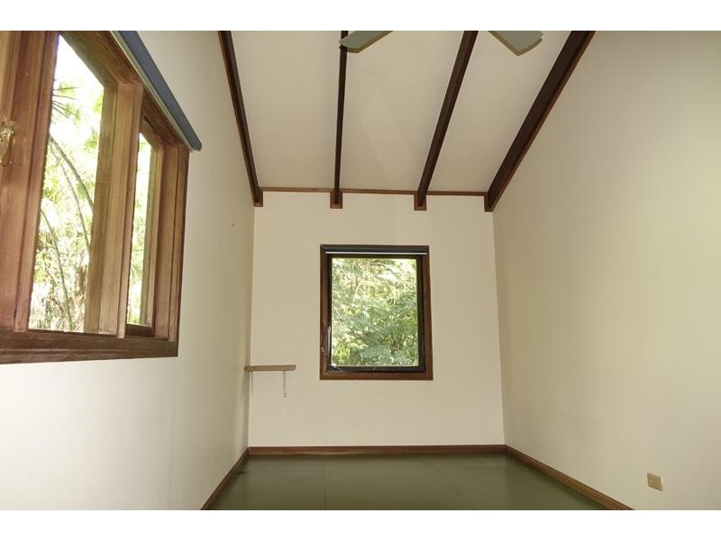 12 Sunrise Pl, Uki NSW 2484