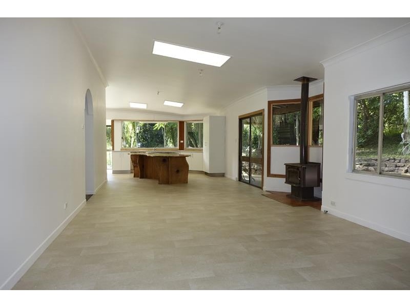 496 Rowlands Creek Rd, Uki NSW 2484