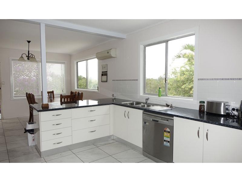 17 Park Ave, Bray Park NSW 2484
