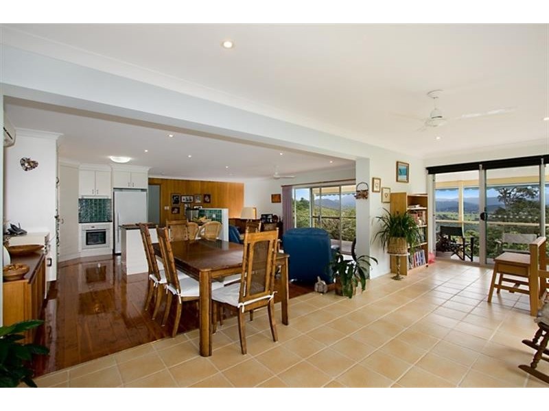 92 Farrants Rd, Farrants Hill NSW 2484