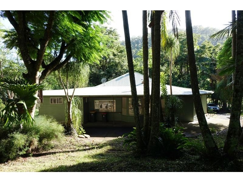 496 Rowlands Creek Rd, Uki NSW 2484