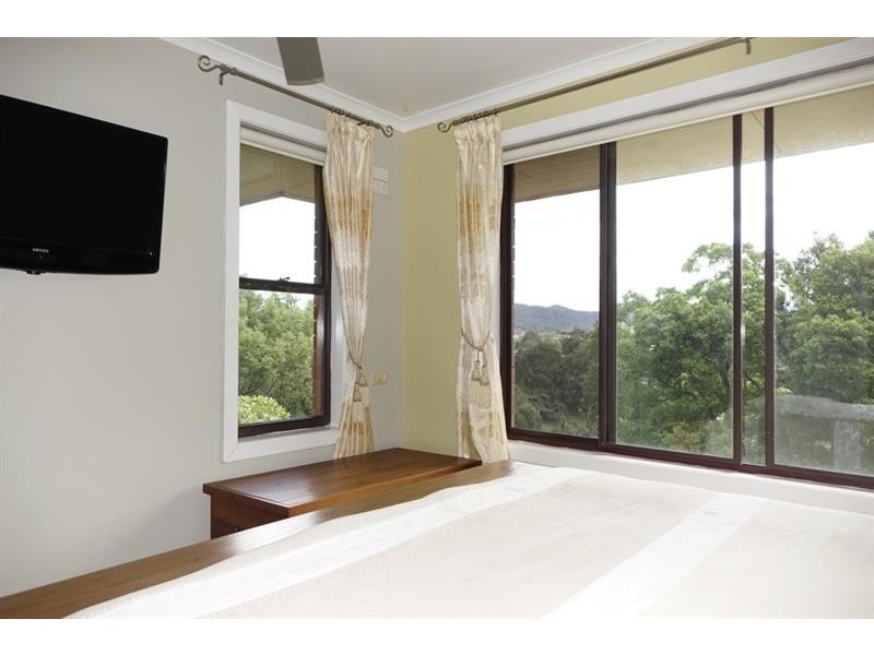 4 Bagoo Ave, Murwillumbah NSW 2484