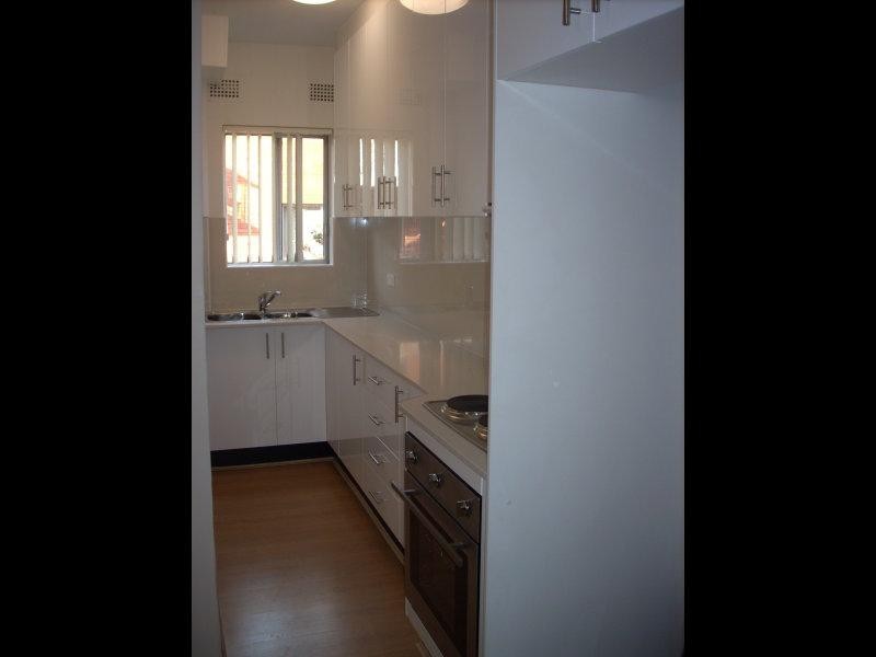 1/96 Sproule  St, Lakemba NSW 2195