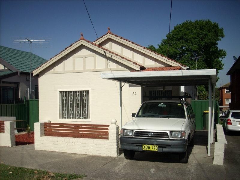 24 Garrong Rd, Lakemba NSW 2195