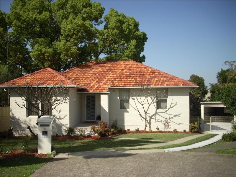 8 Lumeah  Ave, Punchbowl NSW 2196