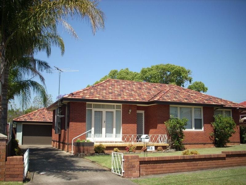 18 Bettina  Ct, Greenacre NSW 2190