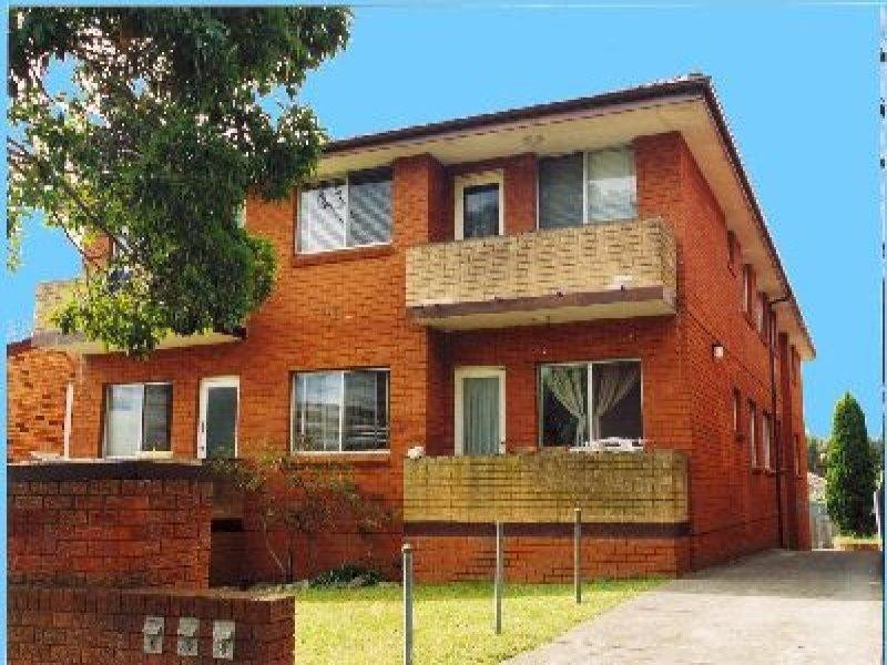 1/114 Sproule St, Lakemba NSW 2195