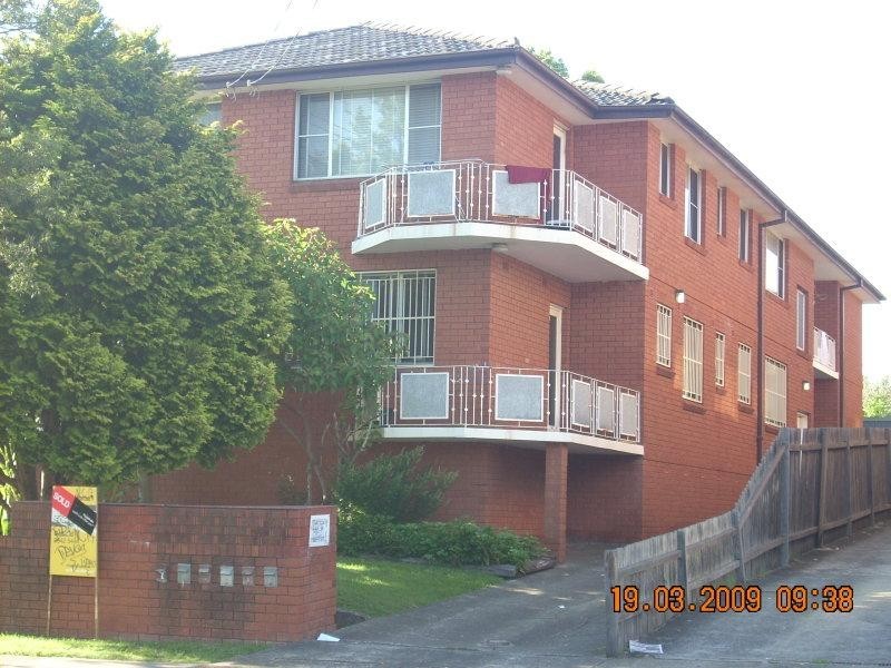 1/10 Lucerne  St, Belmore NSW 2192